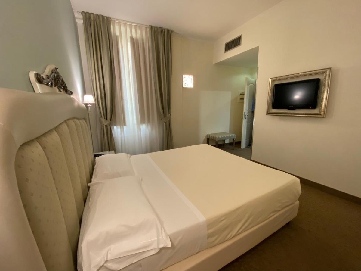 Jr Hotels Oriente Μπάρι Εξωτερικό φωτογραφία
